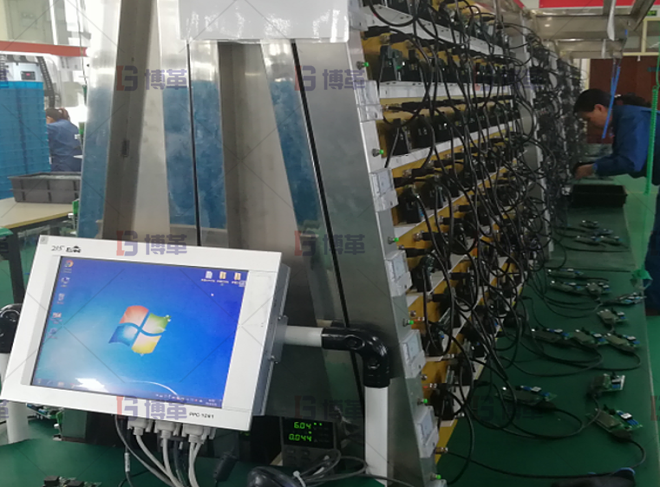 大量使用工裝和治具，提高品質(zhì)和提升生產(chǎn)效率。